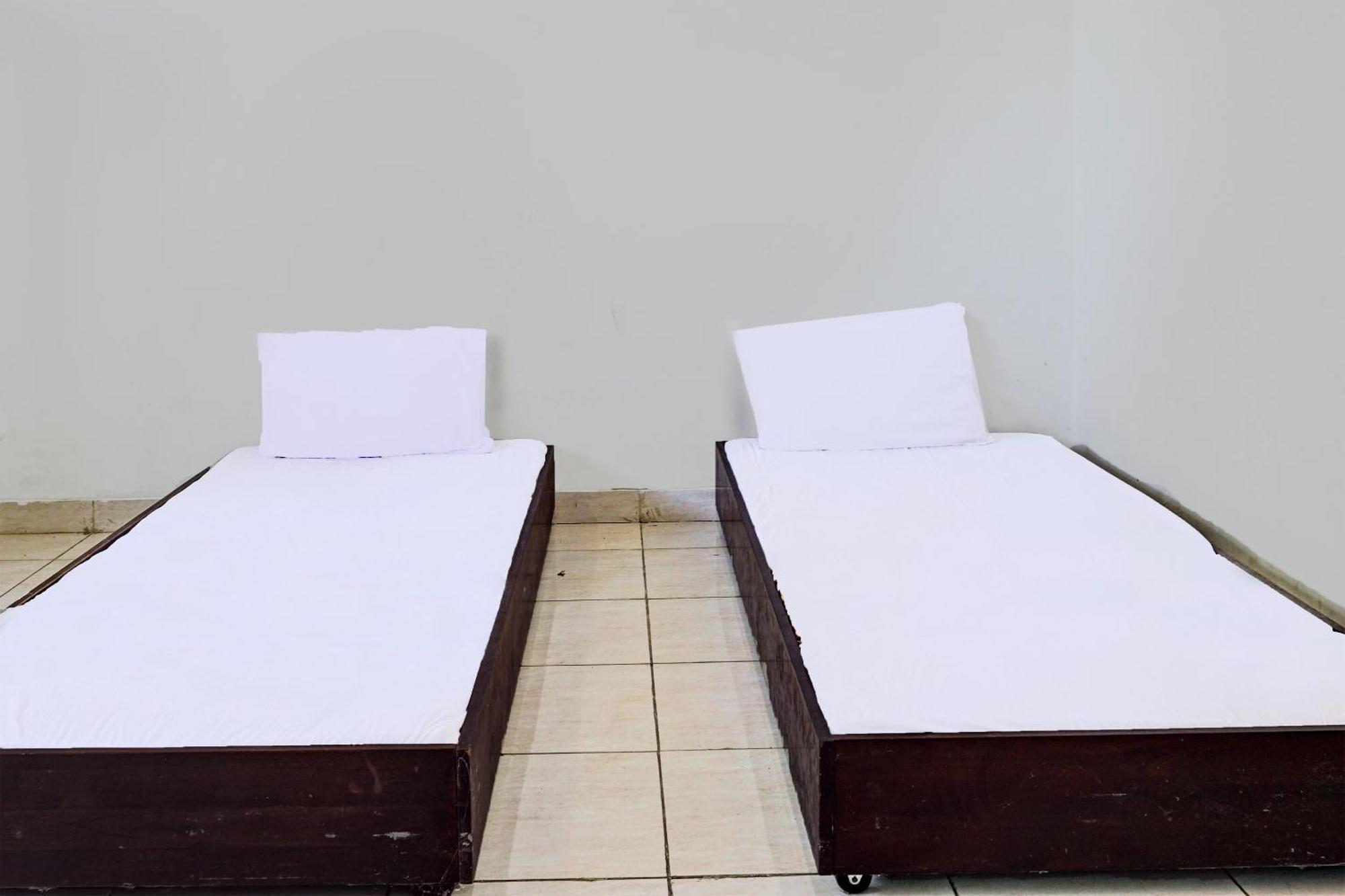 Spot On 92374 Penginapan Rusunawa Malang Dış mekan fotoğraf